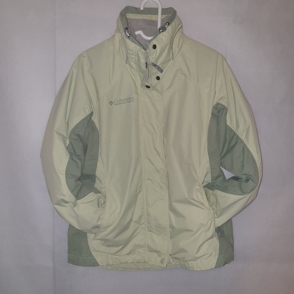 Columbia Jackets & Blazers - Colombia interchange coat 2 in one size  M womans